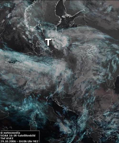 NOAA-Infrarot-Satellitenbild