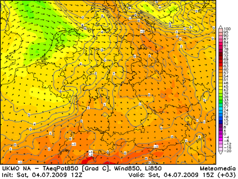 Äquivalentpotenzielle Temperatur im 850 hPa-Niveau